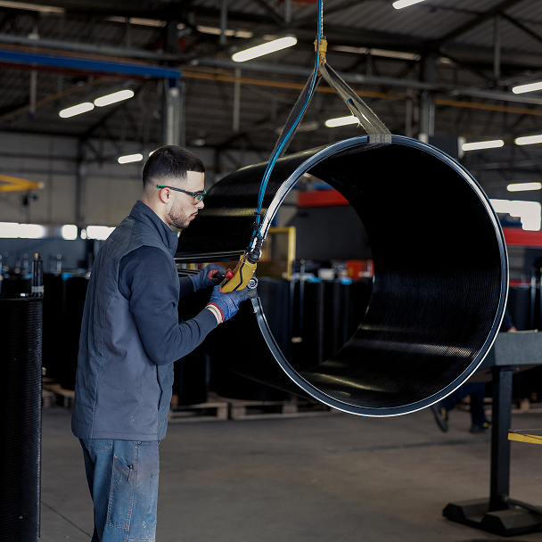 Employee in a Munters manufacturing facility
